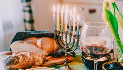 开云全站-广东男篮大胜北京队，再次领跑积分榜，广东男篮和北京男篮视频